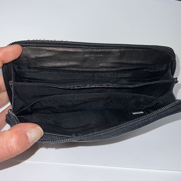 Chanel Classic Black Caviar Leather Long Clutch Zip Around Wallet - Picture 8 of 16